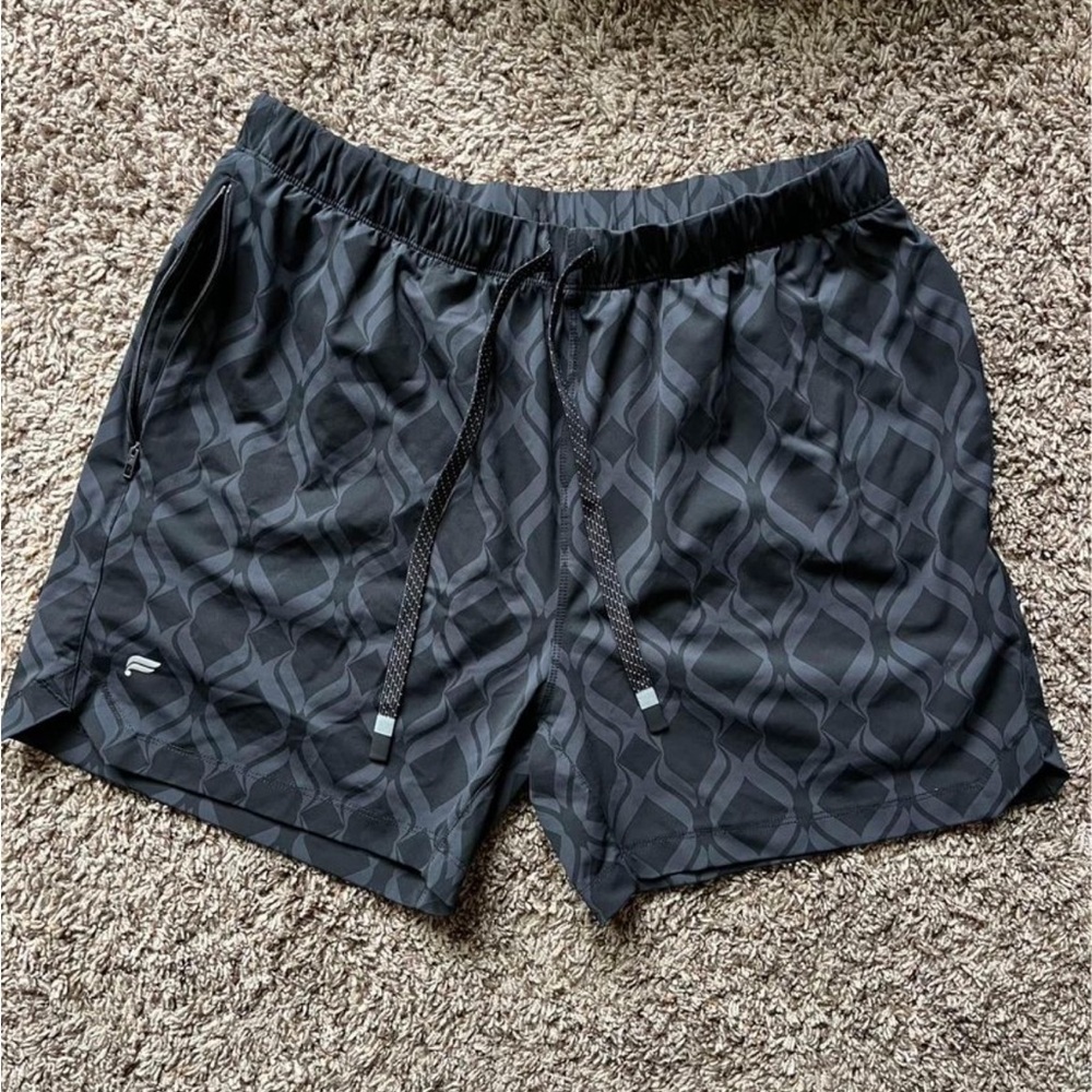 Men’s Fabletics The One Short 7in Black Chateau Like New Condition Size Large